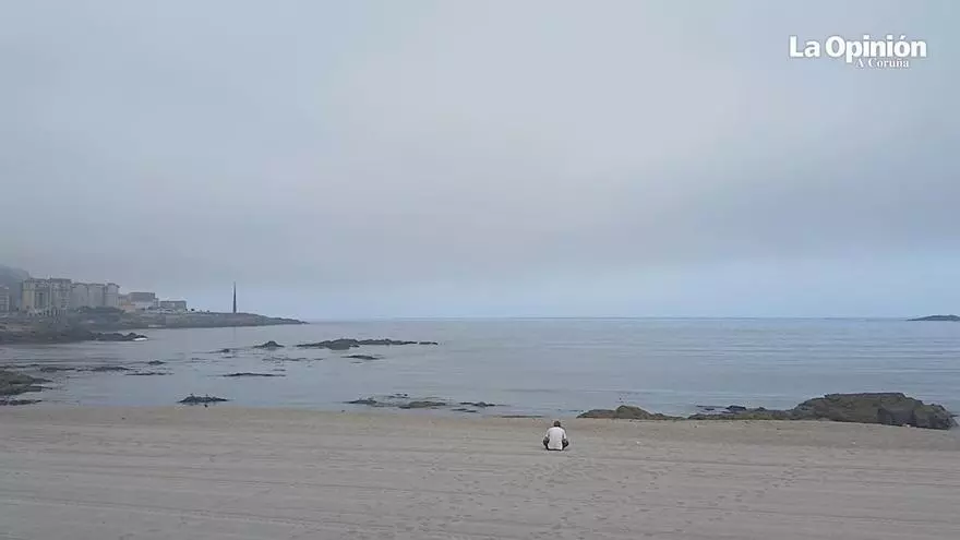 Persiste la niebla en A Coruña a solo un día del eclipse