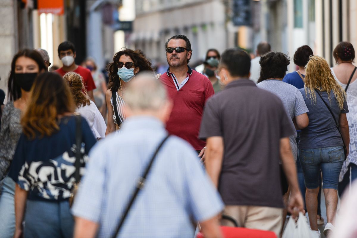 Primer día sin mascarillas en el exterior en Málaga