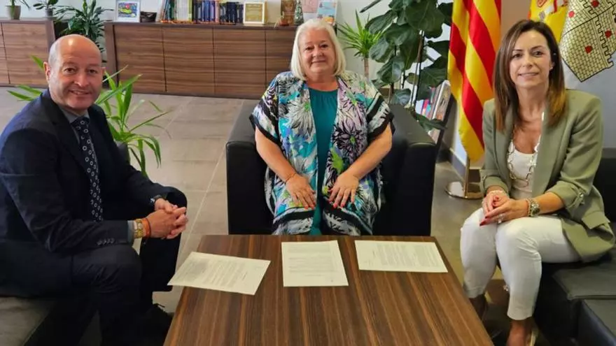 Orpesa incorpora el pago de tributos municipales con tarjeta y Bizum