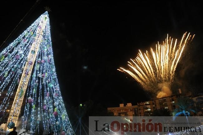 Encendido del Gran Árbol de Navidad de la Plaza Circular de Murcia