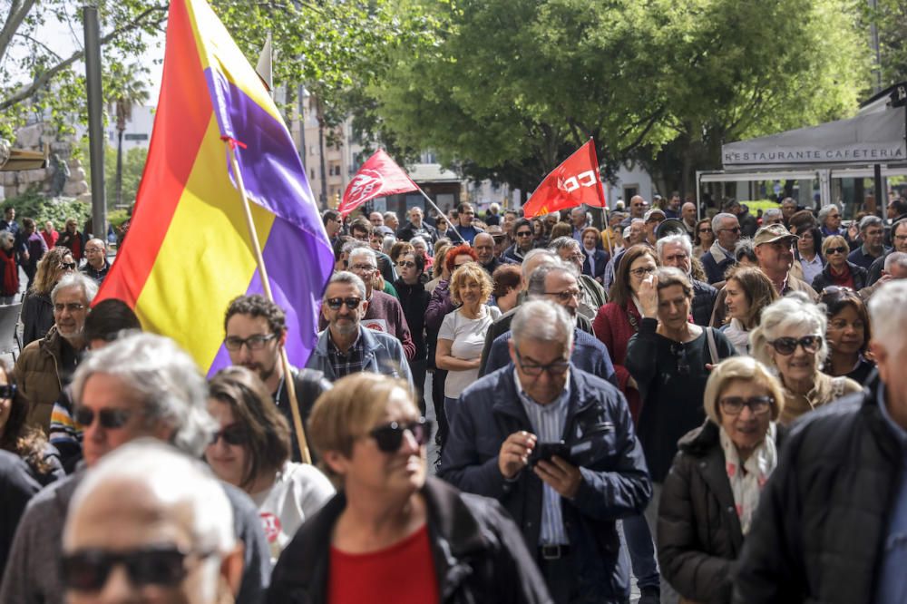 Medio millar de personas vuelven a manifestarse en Palma por las pensiones