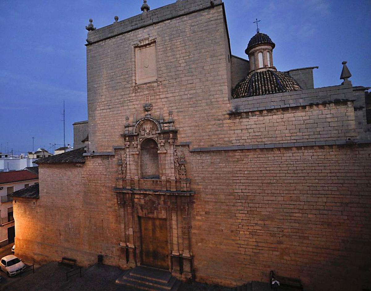 La Iglesia puso a su nombre 31 inmuebles en Morvedre | DANIEL TORTAJADA
