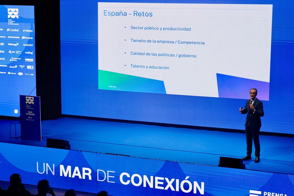 Arturo Bris explica los retos que tiene por delante España para mejorar su nivel de competitividad.
