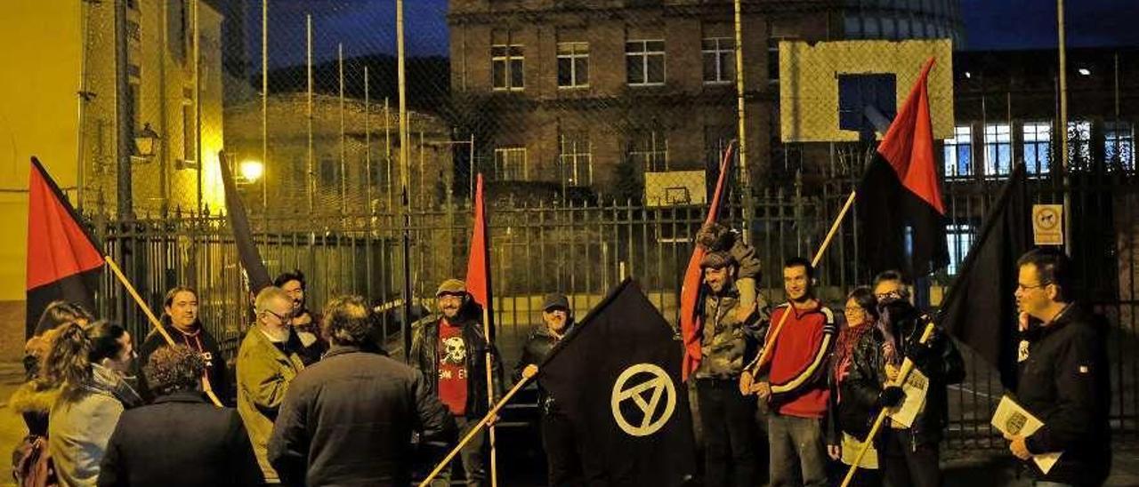 Una marcha guiada por zonas de La Felguera para recordar la actividad del centro La Justicia.