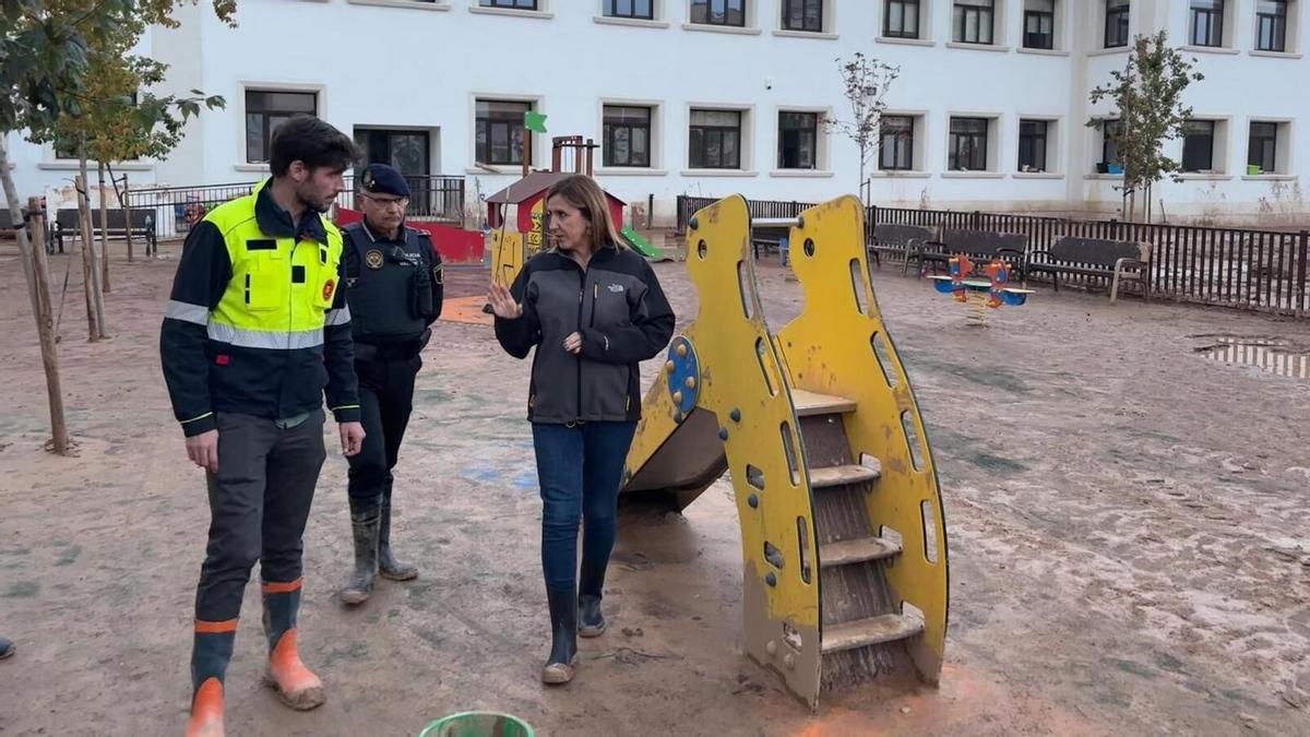 María José Catalá y Juan Carlos Caballero, con el comisario Lasheras tras la dana de Valencia