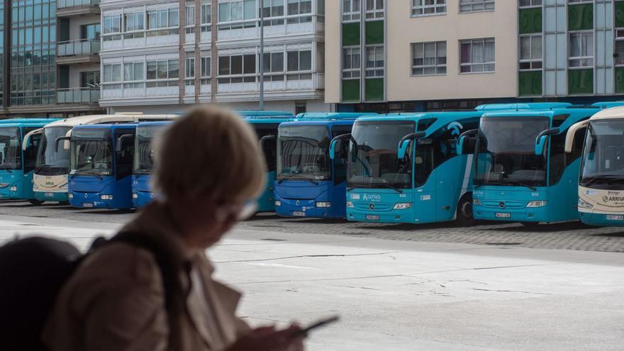 Autobuses en la estación de A Coruña en la huelga del pasado 31 de marzo. |   // CASTELEIRO / ROLLER AGENCIA