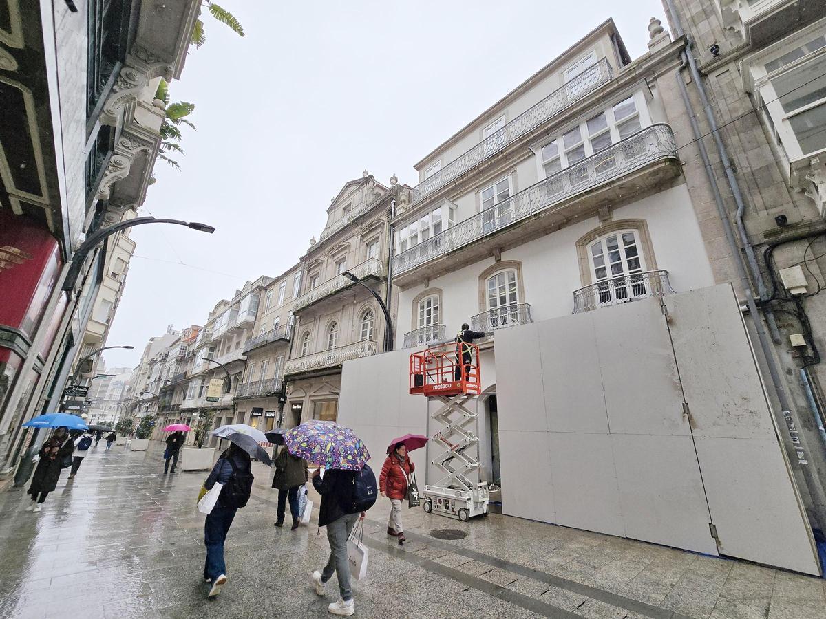 El edificio en Príncipe 25, ya en obras, donde se instalará una gran tienda de Oysho.