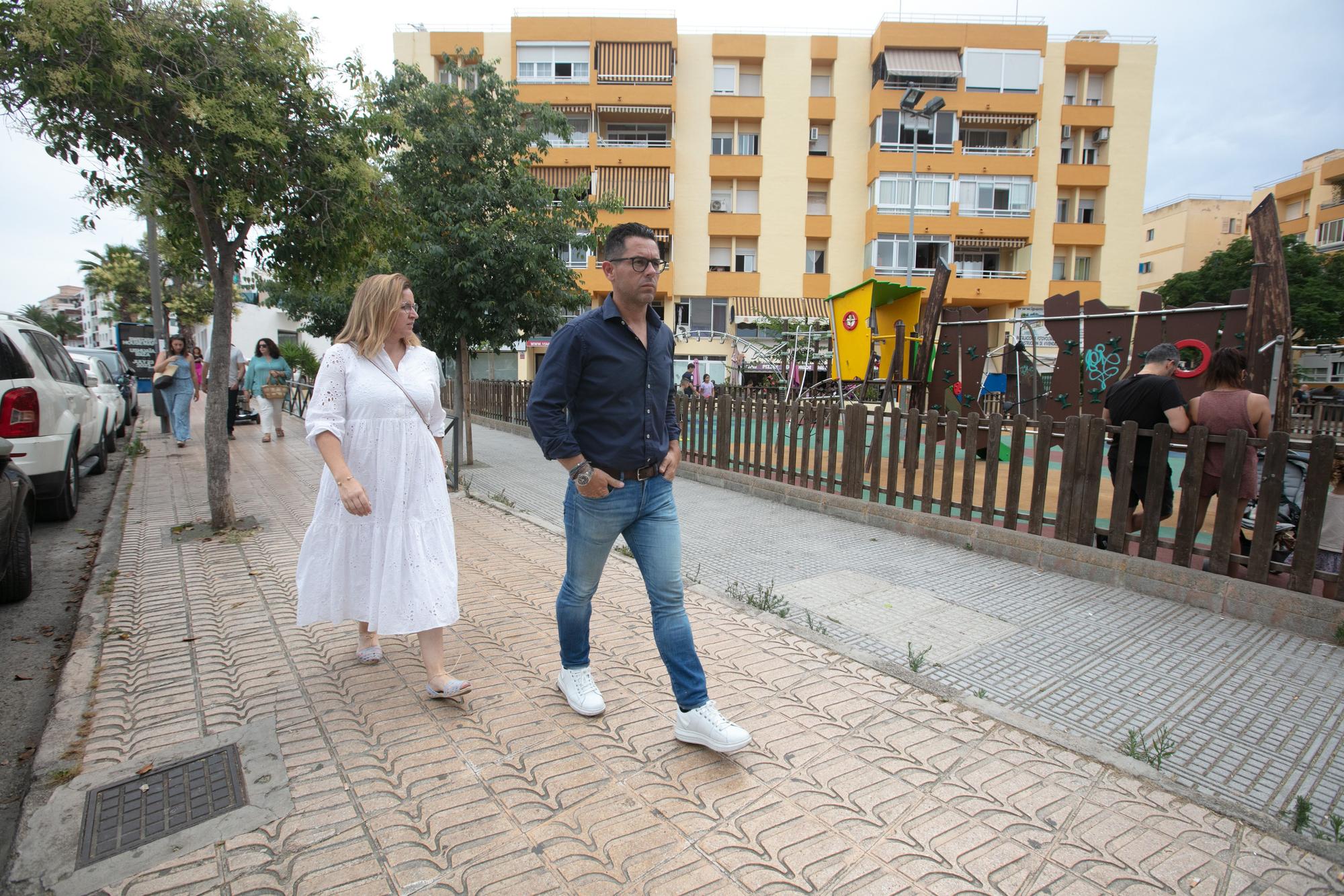 Galería de imágenes de la visita de Rafa Triguero a los barrios de Vila en su primer día como alcalde