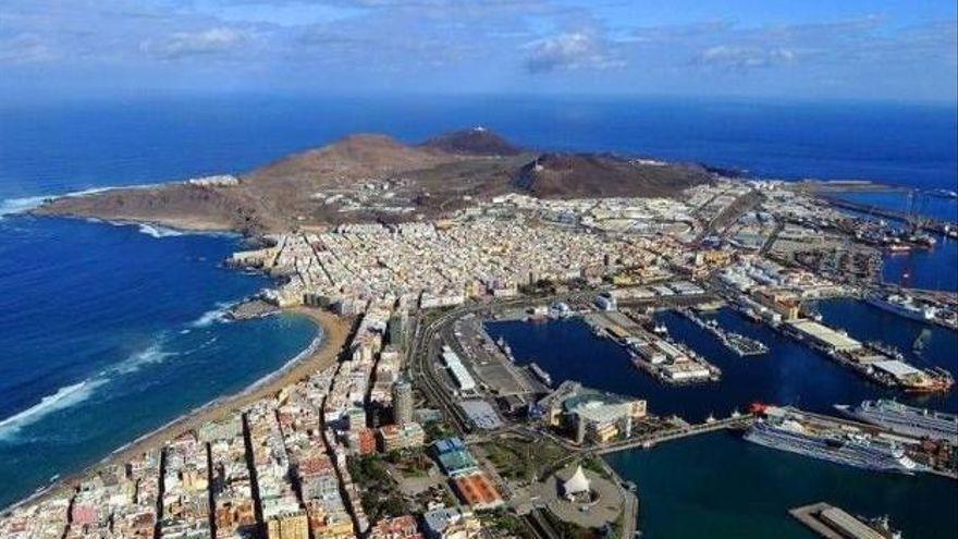 Arrestado por no llevar mascarilla e increpar a clientes de una gasolinera en Gran Canaria