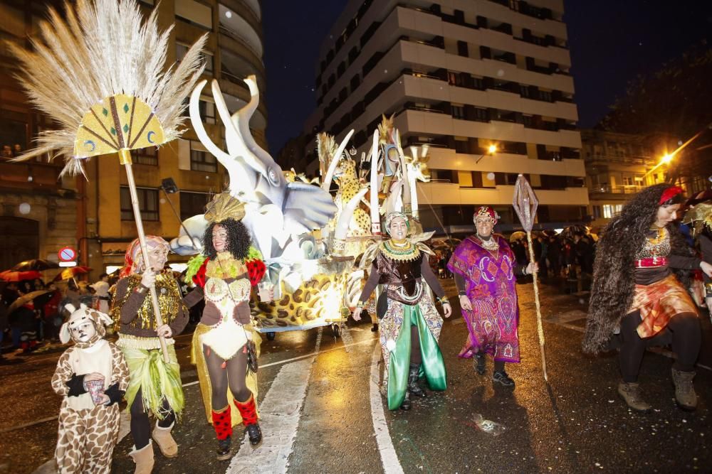 Desfile del martes de Carnaval en el Antroxu de Avilés