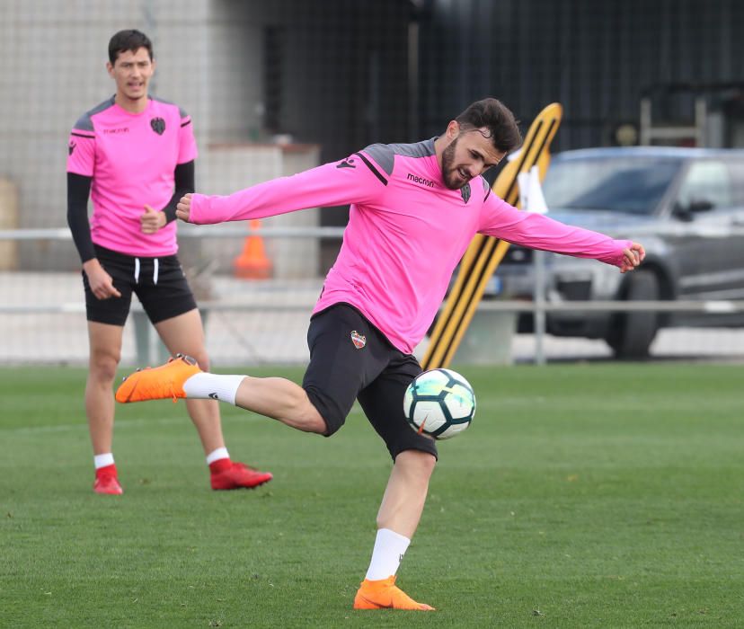 Entrenamiento del Levante UD (13-03-2018)