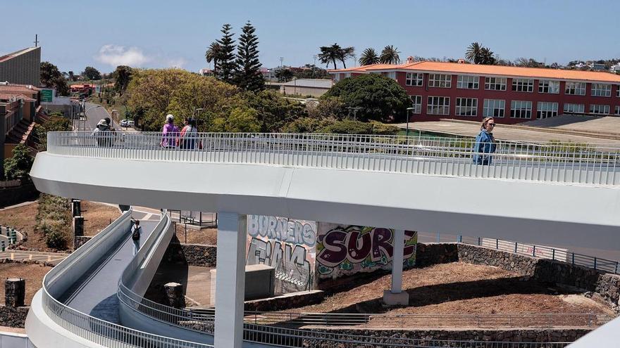 El Cabildo de Tenerife evalúa el impacto de la nueva pasarela de Padre Anchieta en la fluidez del tráfico