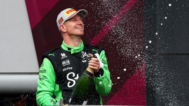 Lo que no se vio del GP de Gran Bretaña: La emoción de la hija de Hulkenberg, Newey 'espiando' a McLaren y Hamilton, perdido sin GPS