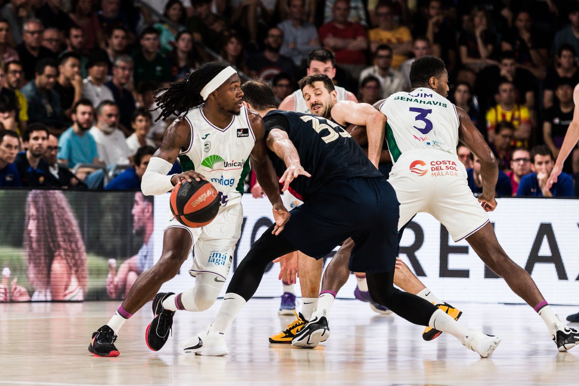 Barcelona - Unicaja, segundo partido de semifinales de la Liga Endesa, en imágenes