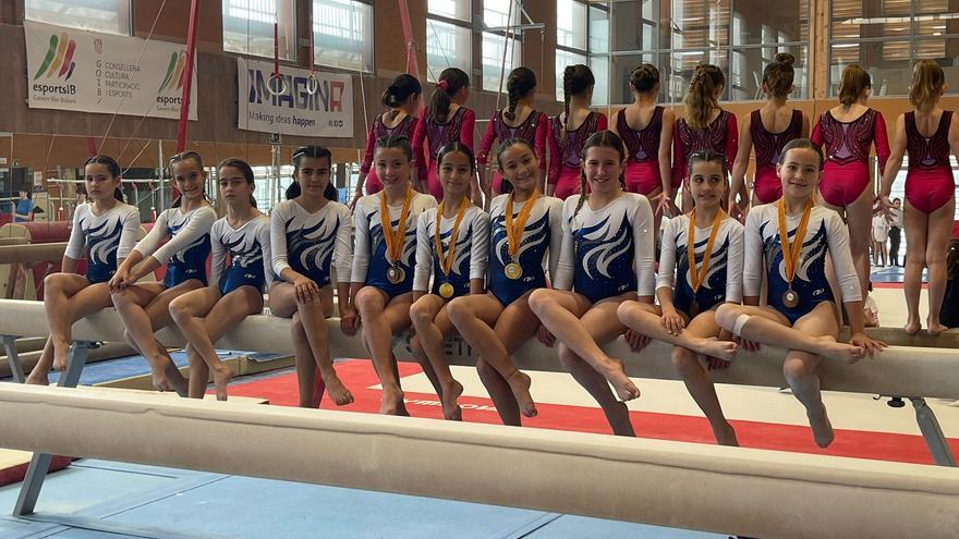 La gimnasia ibicenca supera con nota un intenso fin de semana de eventos