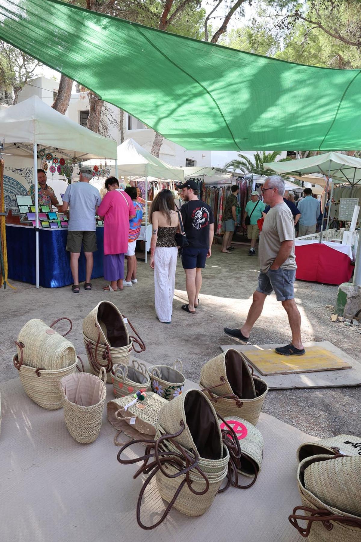 Mercadillo hippie de Punta Arabí