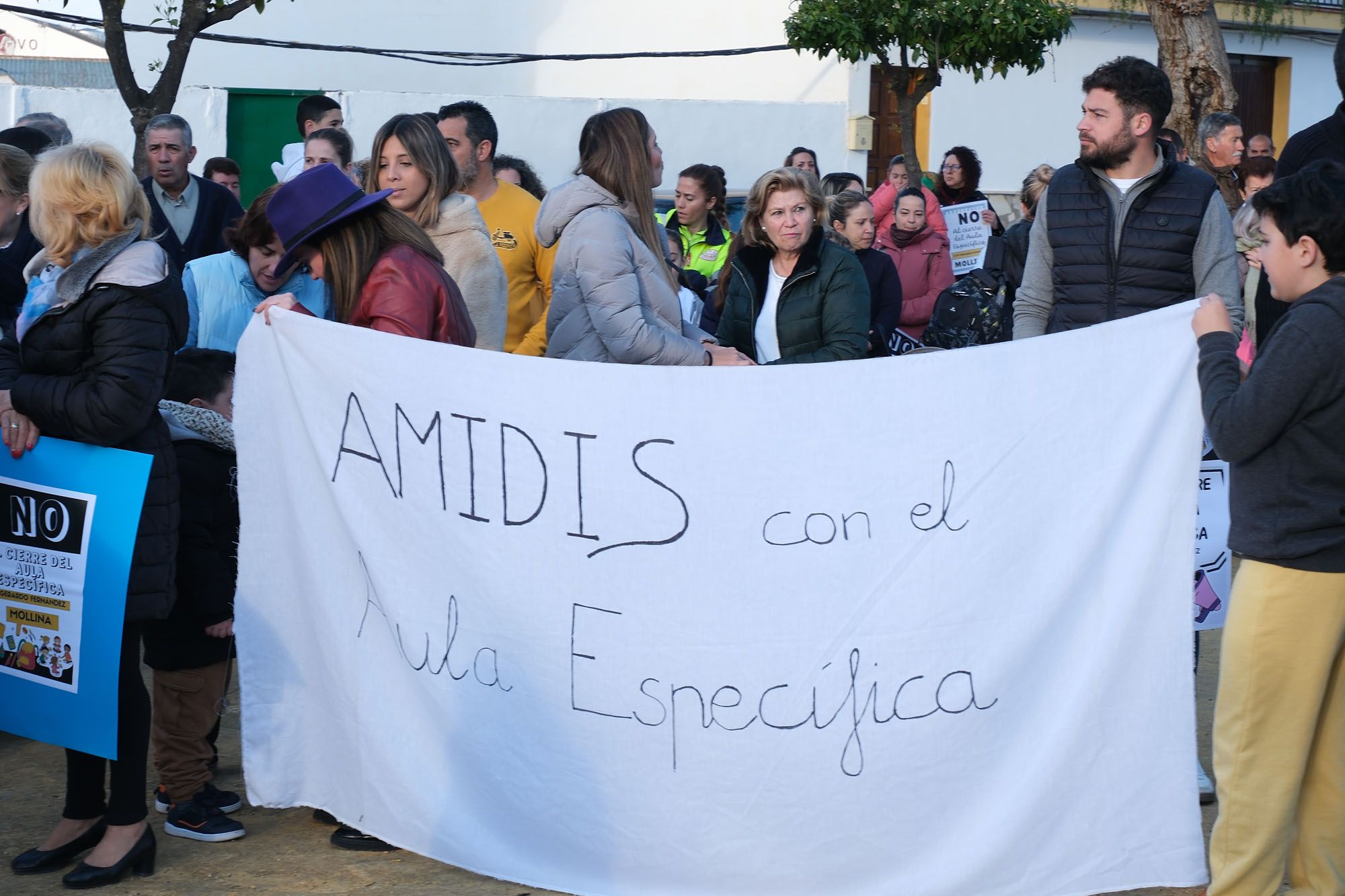 Protesta en Mollina por la supresión del Aula de Educación Especial.