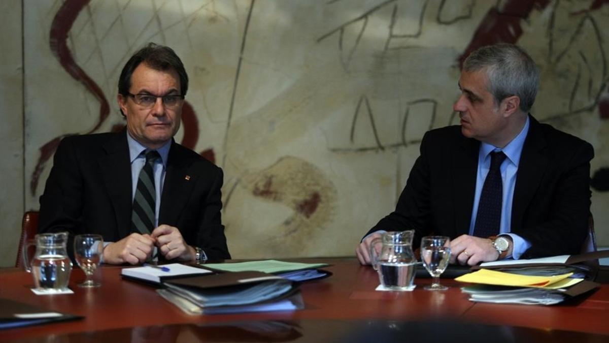 rjulve18537204 barcelona 6 3 2012      artur mas y germa gordo en la reunio170314125942