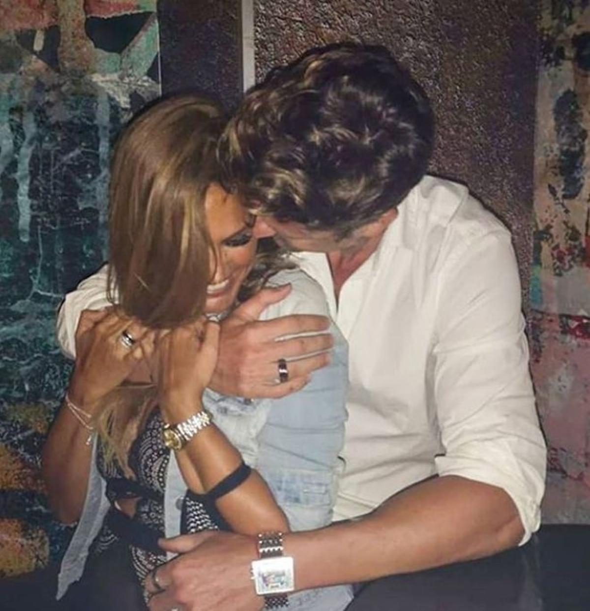Marta López y Efrén Reyero confirman su relación