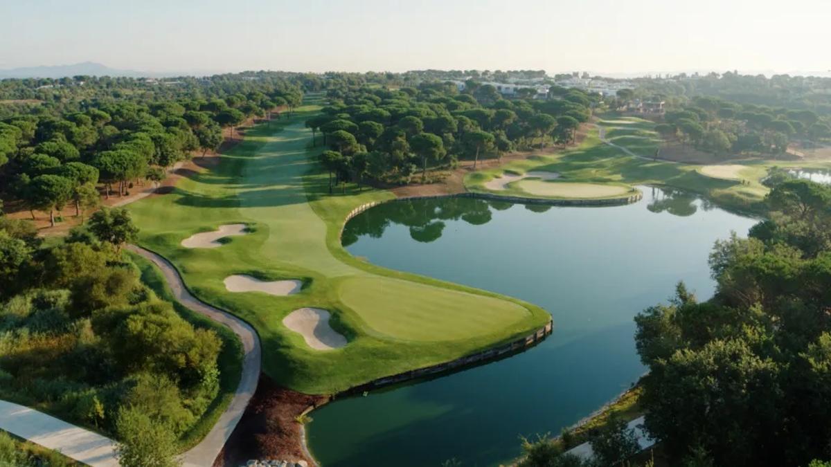 Imagen del espectacular recorrido Stadium, en Camiral Golf &amp; Wellness