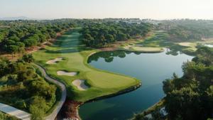 Imagen del espectacular recorrido Stadium, en Camiral Golf & Wellness