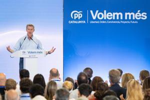Feijóo pide a Cataluña que sea la llave que saque a Sánchez de Moncloa