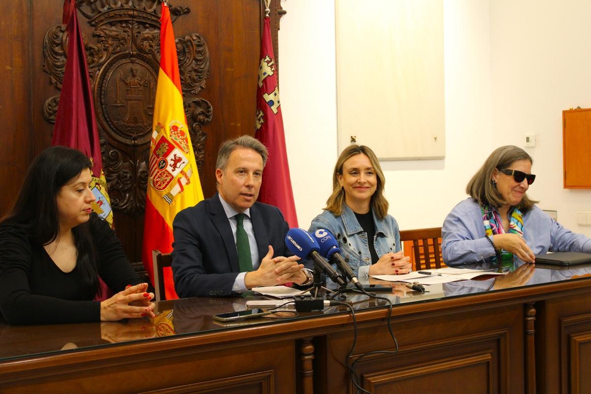 Fulgencio Gil durante su intervención.