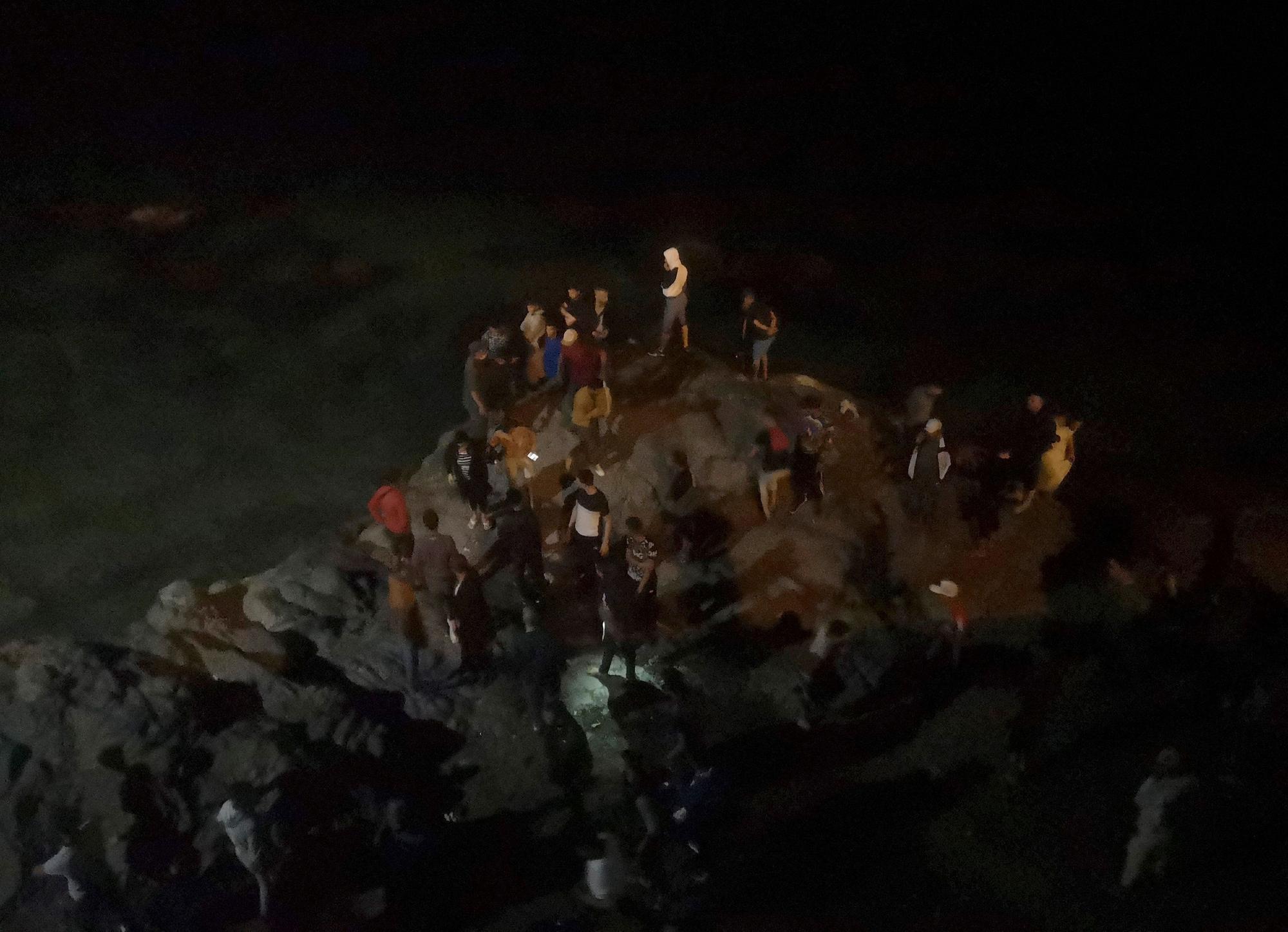 Más de 5.000 migrantes entran en Ceuta a nado