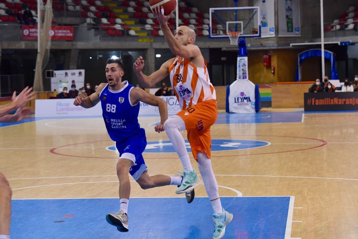 PARTIDO DE BALONCESTO ENTRE EL LEYMA CORUÑA Y EL MELILLA DISPUTADO EN EL PALACIO DE DEPORTES DE RIAZOR.. BALONCESTO. LEB ORO.