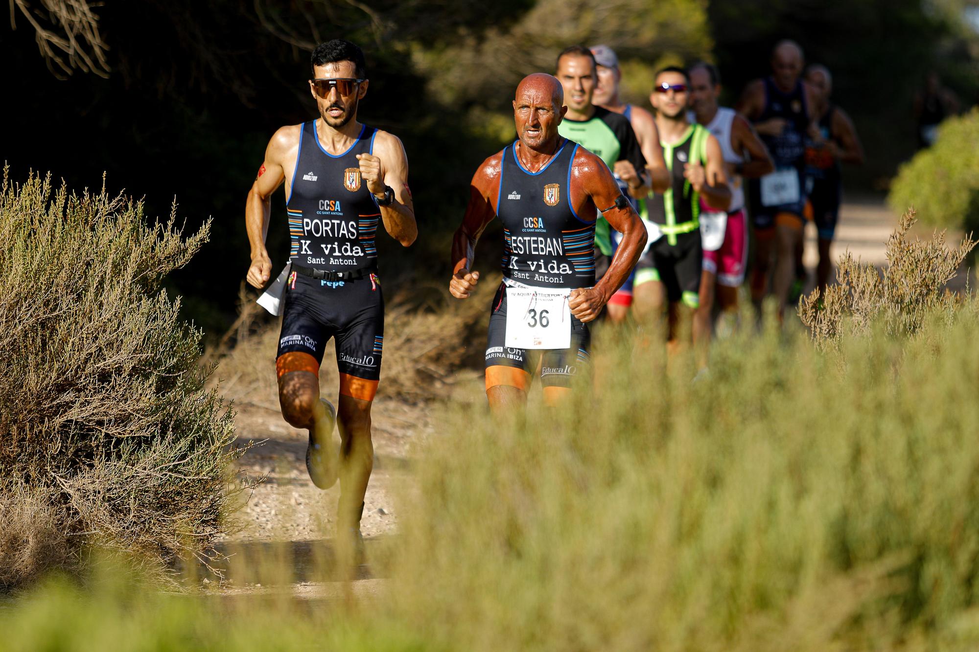 Las imágenes del IV Acuatlón Platja d’en Bossa.