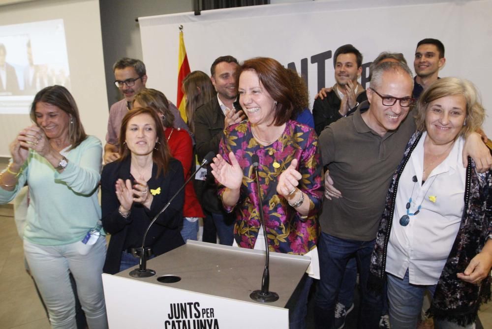 Marta Madrenas celebra la victòria a les eleccions municipals a Girona