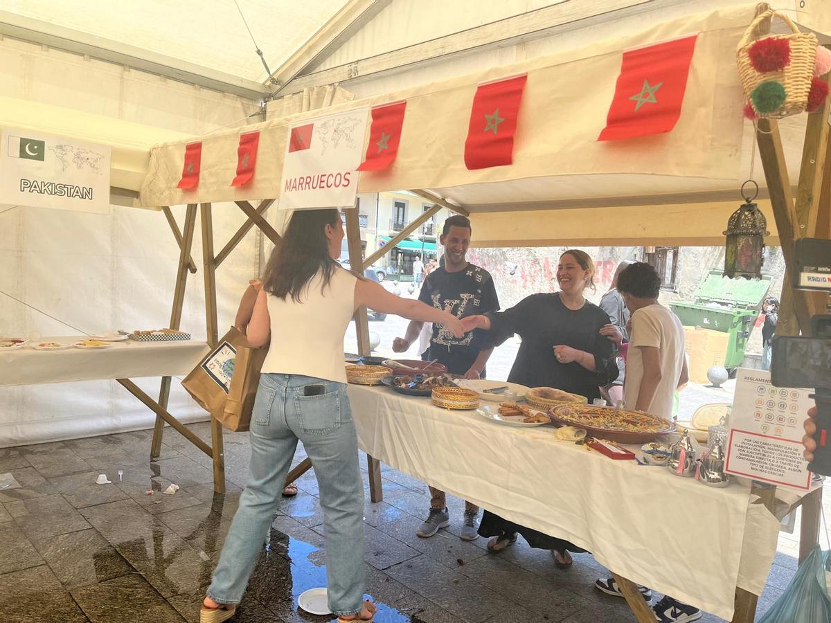 En imágenes: la jornada gastronómica y cultural "Saberes y sabores" triunfa en Cangas
