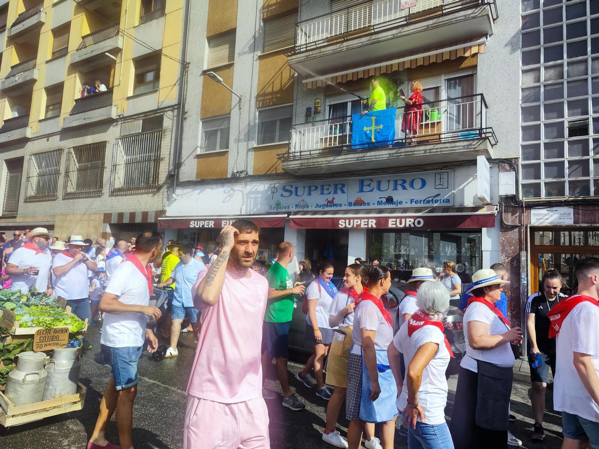 Grado se remoja por Santiago y Santa Ana