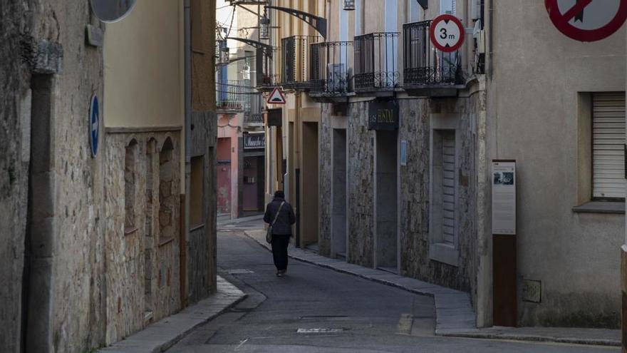 Busquen un lladre que roba en un comerç fent-se passar per client i ho prova en altres