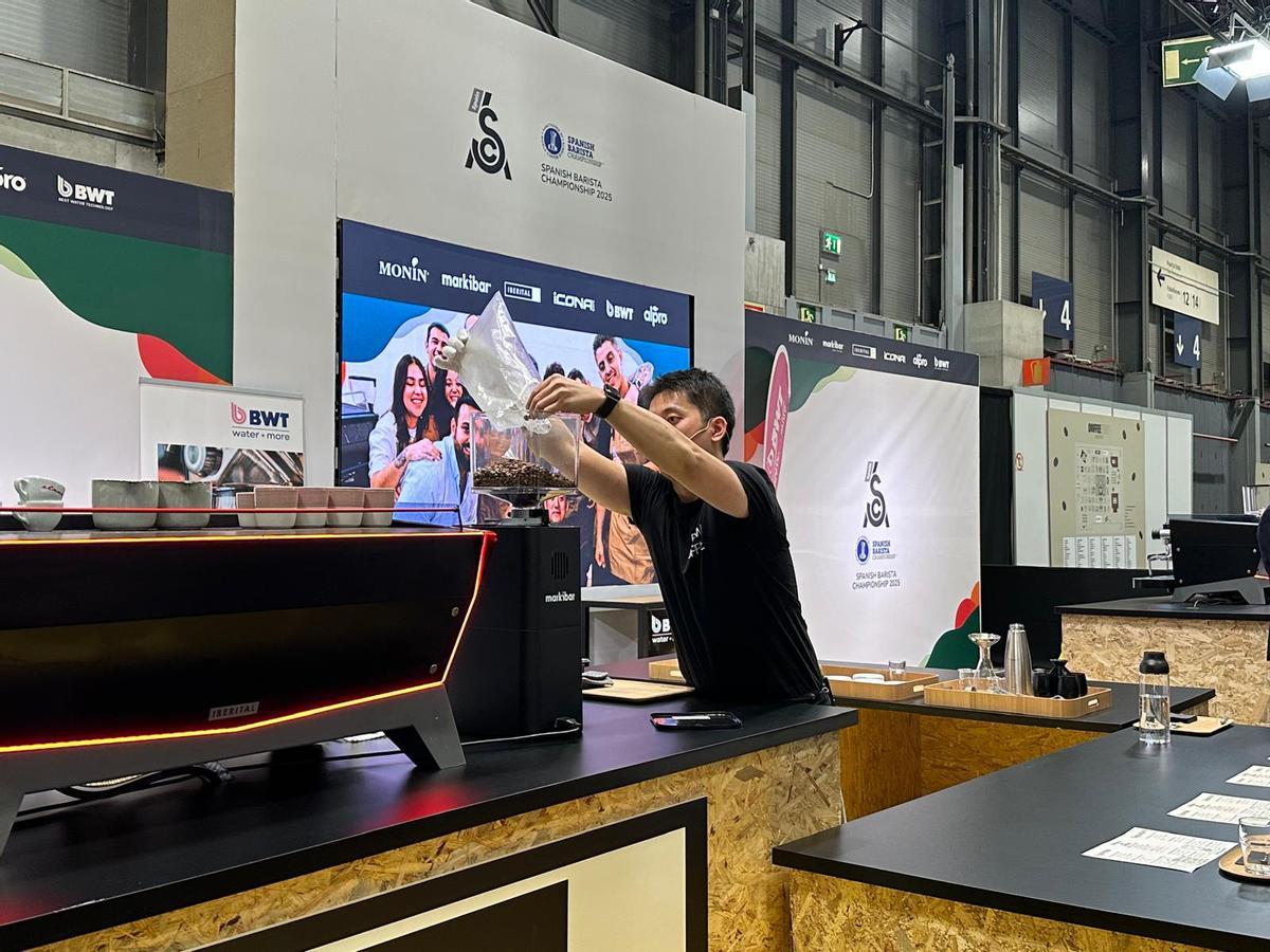 Junzhi Liu, barista y aspirante al premio 'Spanish barista Championship 2025'.