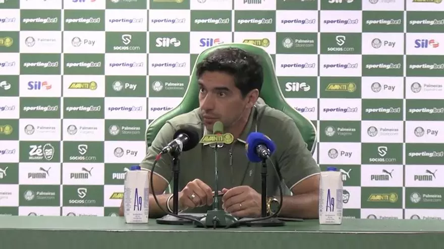 Abel Ferreira: "Hemos ganados más títulos aquí en 5 años que Klopp en 8 en el Liverpool"