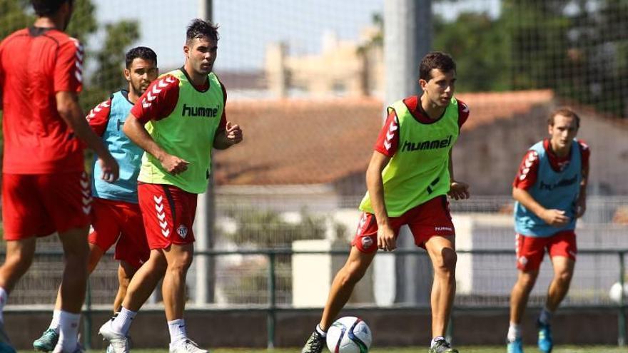 El Atlético Levante, otro rival de pretemporada para los albinegros