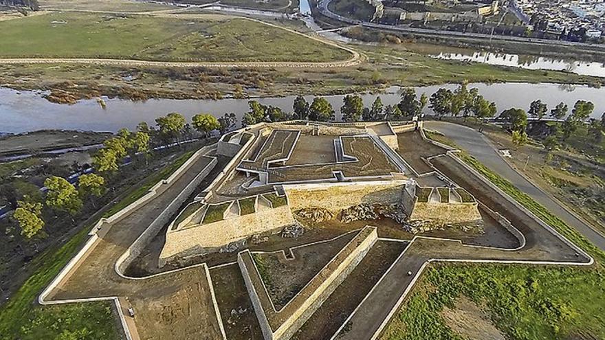 El ayuntamiento recepciona la obra del Fuerte de San Cristóbal