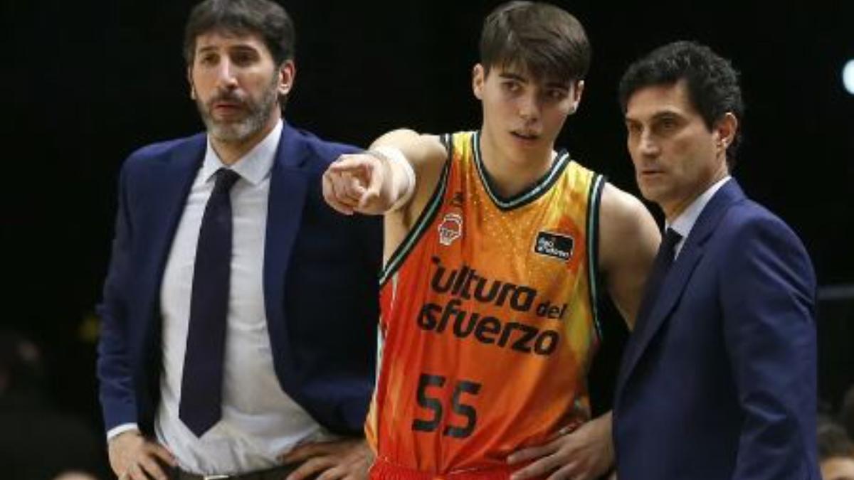 Lucas Marí suma cinco partidos en la acb con la camiseta del Valencia BC