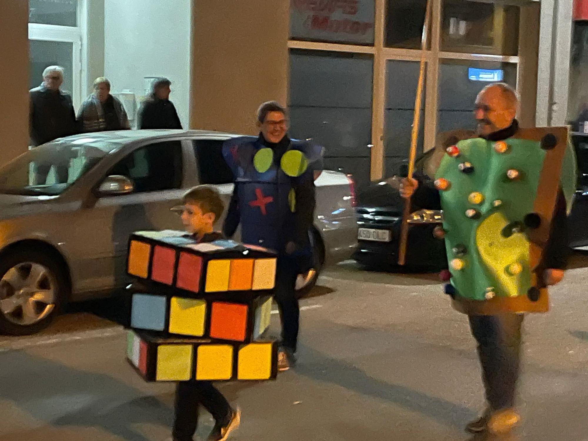 En imágenes: el colorido y disfrutón carnaval de Trevías, en Valdés