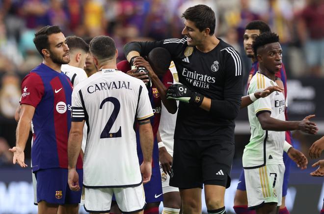 Todo lo que no se ha visto del clásico Barça - Madrid en Dallas