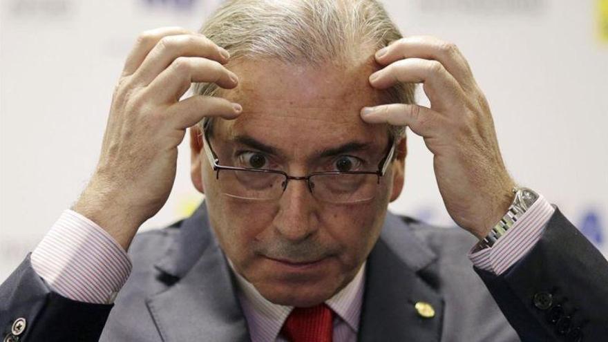 El Supremo de Brasil inhabilita por corrupción al cerebro del &#039;impeachment&#039; contra Rousseff
