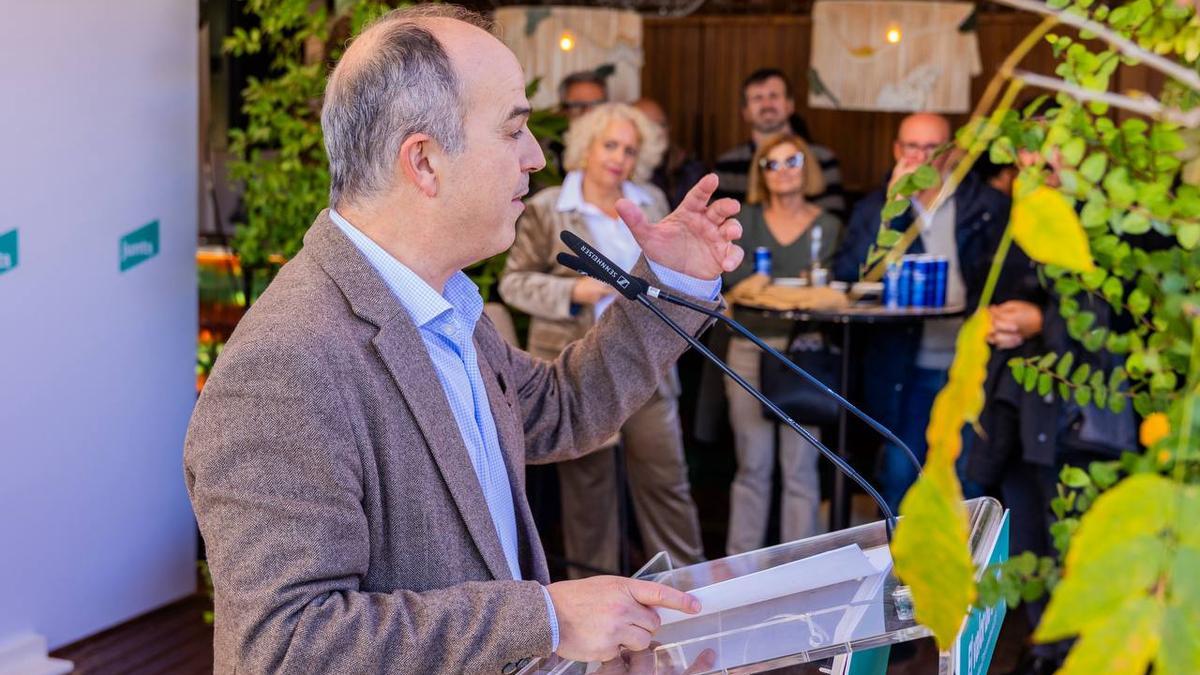 Jordi Turull, secretario general de Junts, durante el acto en reconocimiento a los exalcaldes del espacio