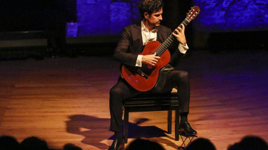 Pablo Sáinz-Villegas, durante su concierto de ayer en el Auditorio. | Pablo Solares