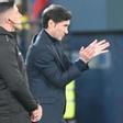 Marcelino aplaude a sus jugadores durante el Villarreal-Real Sociedad