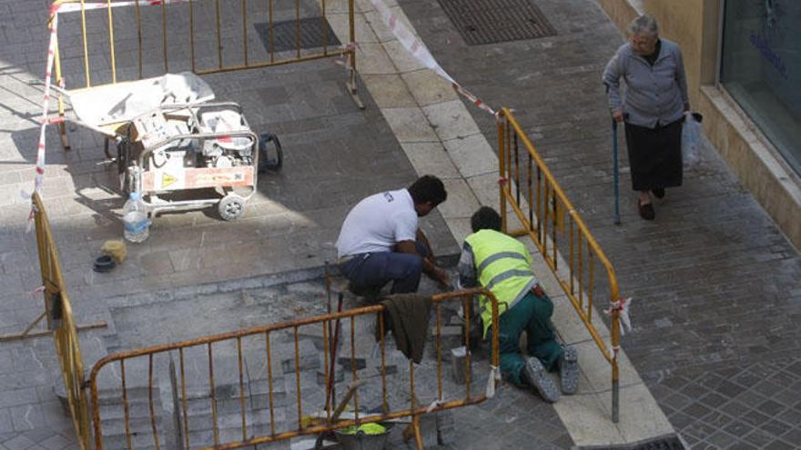 El Ayuntamiento hará obras en las vías de los once distritos.
