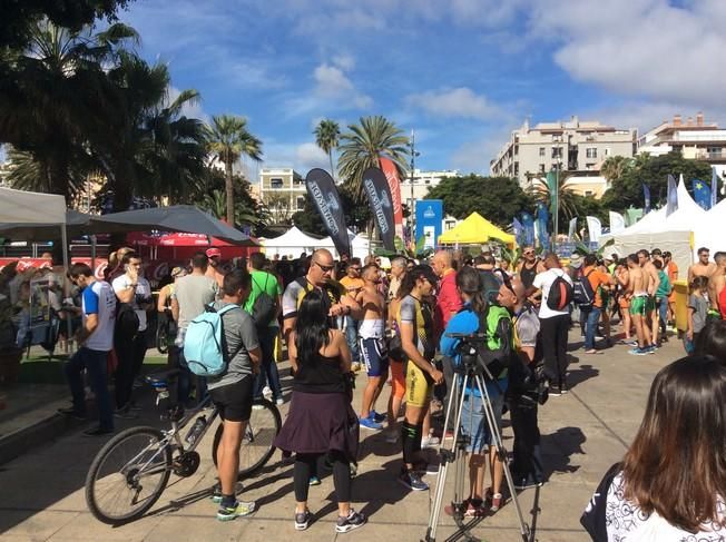 El triatlón se apodera de Las Palmas de Gran Canaria