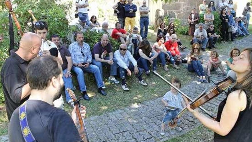 Actividades de ayer en la Casa da Mangallona. // Santos Álvarez