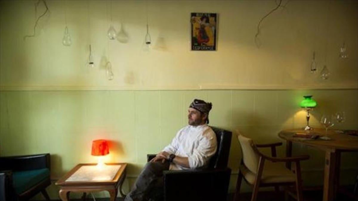 Emanuele de Angelis, en la anarquía decorativa de Il Birrino.