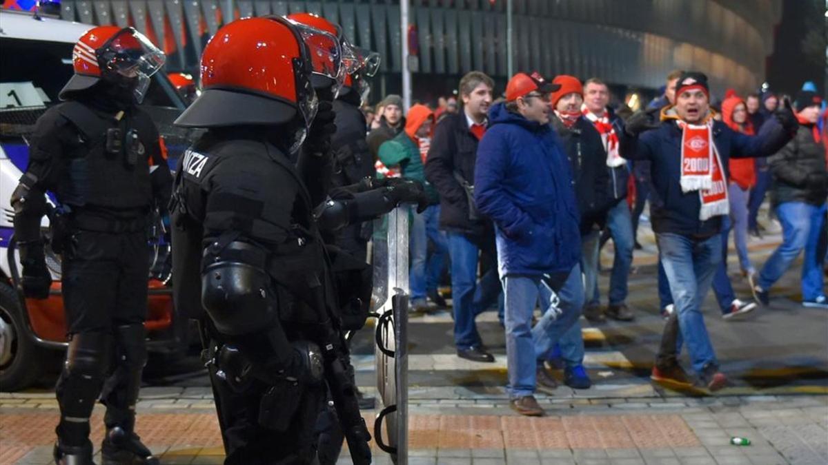 Los incidentes de Bilbao se repiten allá adonde van los ultras rusos